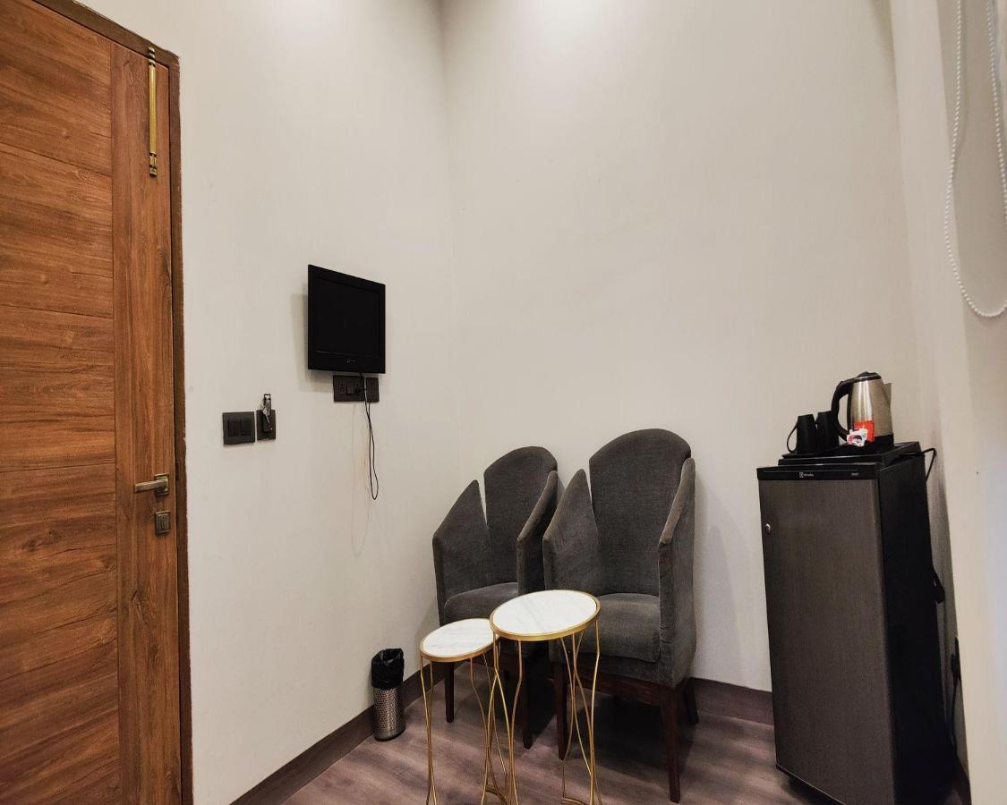 The Dream House Bed and Breakfast New Delhi Buitenkant foto